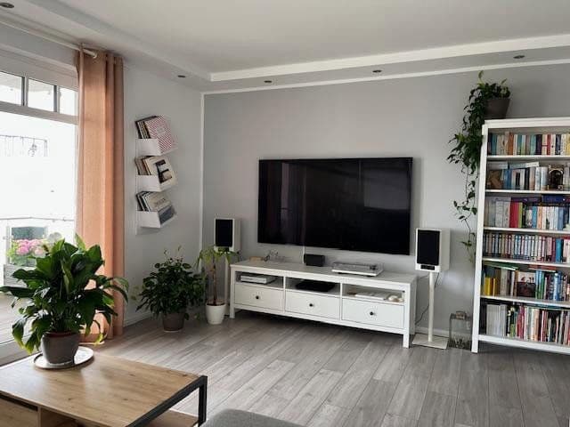Prenájom bytu 3-izbový 90 m², Bielefeld, Severné Porýnie - Westfálsko Prenájom bytu 3-izbový 90 m², Bielefeld, Severné Porýnie - Westfálsko