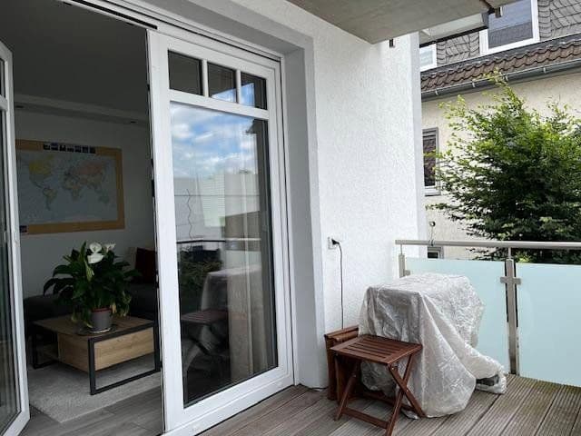 Prenájom bytu 3-izbový 90 m², Bielefeld, Severné Porýnie - Westfálsko Prenájom bytu 3-izbový 90 m², Bielefeld, Severné Porýnie - Westfálsko