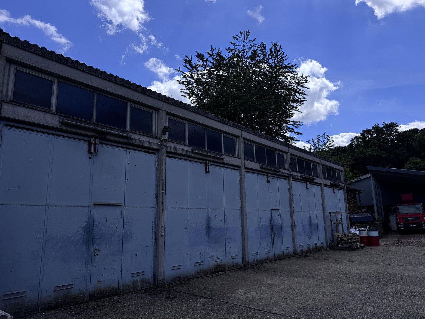Predaj domu 300 m², pozemok 3.000 m², Zweibrücken, Porýnie-Falcko Predaj domu 300 m², pozemok 3.000 m², Zweibrücken, Porýnie-Falcko