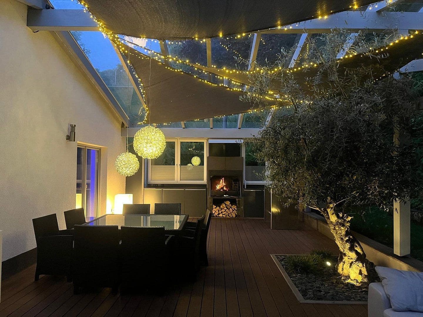 Predaj domu 300 m², pozemok 3.000 m², Zweibrücken, Porýnie-Falcko Predaj domu 300 m², pozemok 3.000 m², Zweibrücken, Porýnie-Falcko