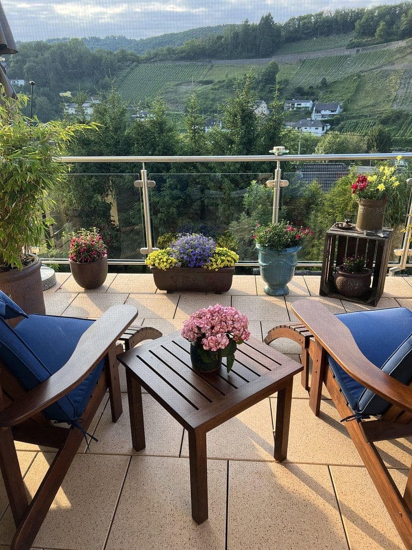 Predaj domu 143 m², pozemok 331 m², Obernhof, Porýnie-Falcko Predaj domu 143 m², pozemok 331 m², Obernhof, Porýnie-Falcko