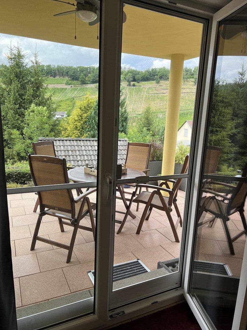 Predaj domu 143 m², pozemok 331 m², Obernhof, Porýnie-Falcko Predaj domu 143 m², pozemok 331 m², Obernhof, Porýnie-Falcko