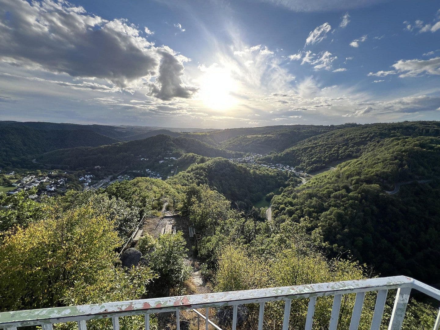 Predaj domu 143 m², pozemok 331 m², Obernhof, Porýnie-Falcko Predaj domu 143 m², pozemok 331 m², Obernhof, Porýnie-Falcko