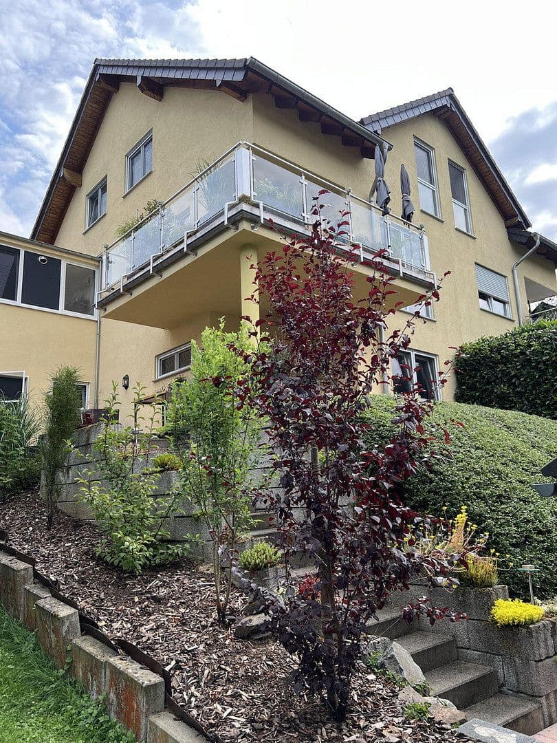 Predaj domu 143 m², pozemok 331 m², Obernhof, Porýnie-Falcko Predaj domu 143 m², pozemok 331 m², Obernhof, Porýnie-Falcko