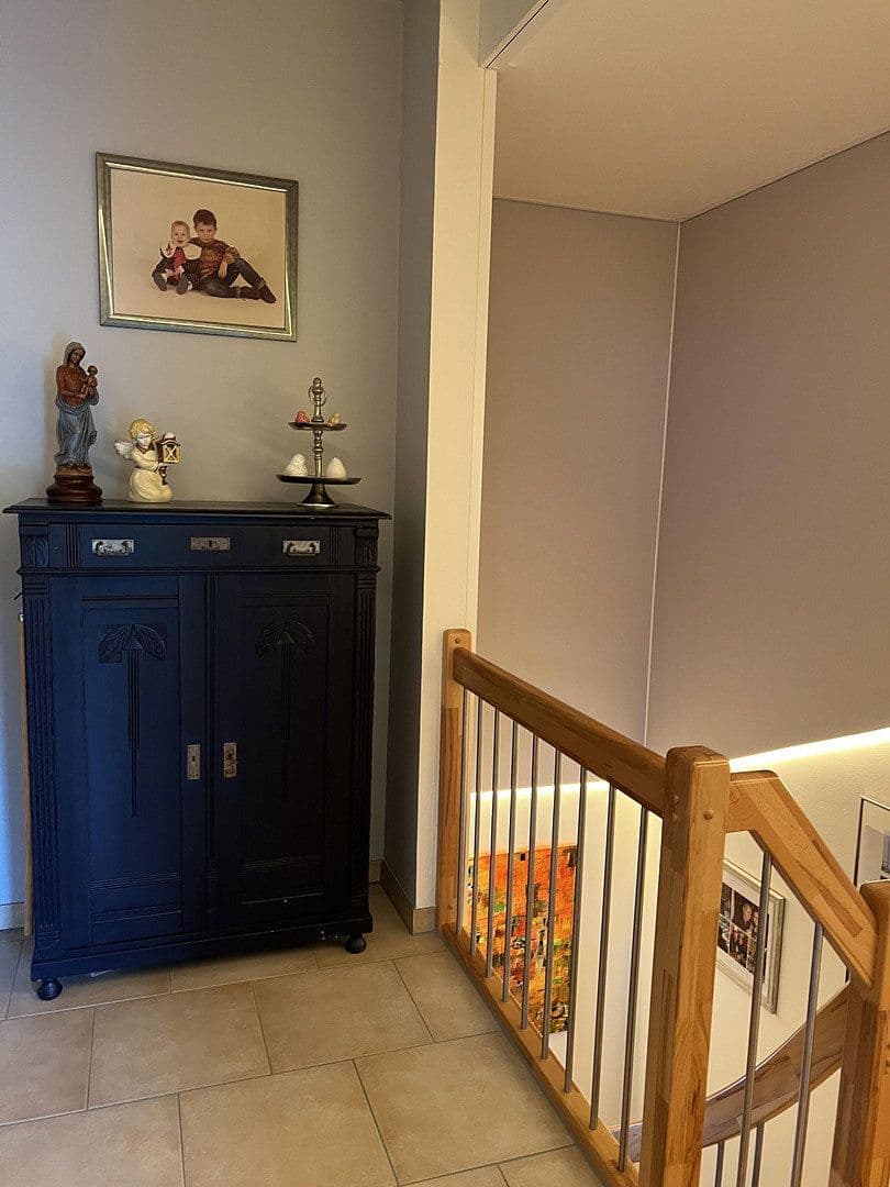 Predaj domu 143 m², pozemok 331 m², Obernhof, Porýnie-Falcko Predaj domu 143 m², pozemok 331 m², Obernhof, Porýnie-Falcko