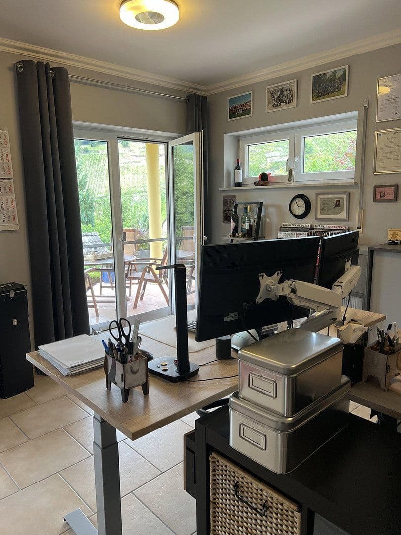 Predaj domu 143 m², pozemok 331 m², Obernhof, Porýnie-Falcko Predaj domu 143 m², pozemok 331 m², Obernhof, Porýnie-Falcko