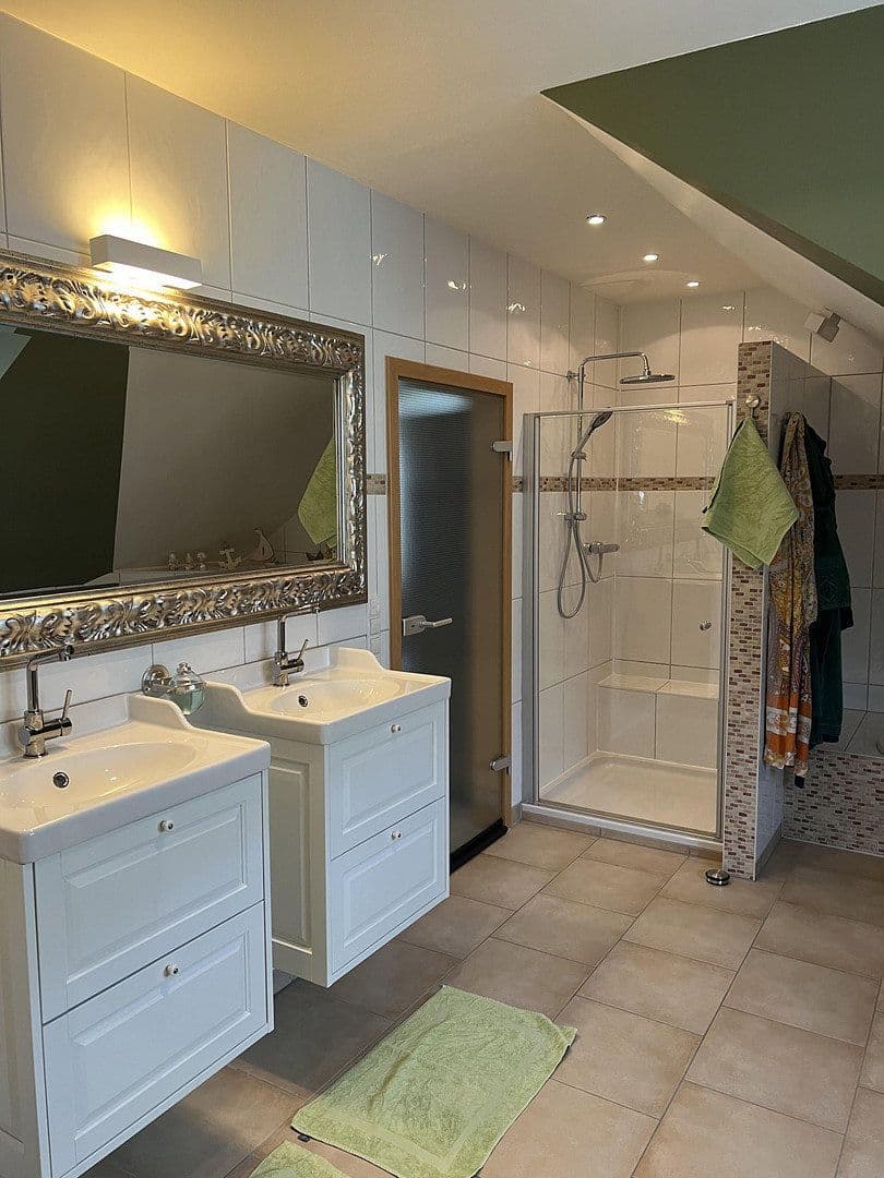 Predaj domu 143 m², pozemok 331 m², Obernhof, Porýnie-Falcko Predaj domu 143 m², pozemok 331 m², Obernhof, Porýnie-Falcko