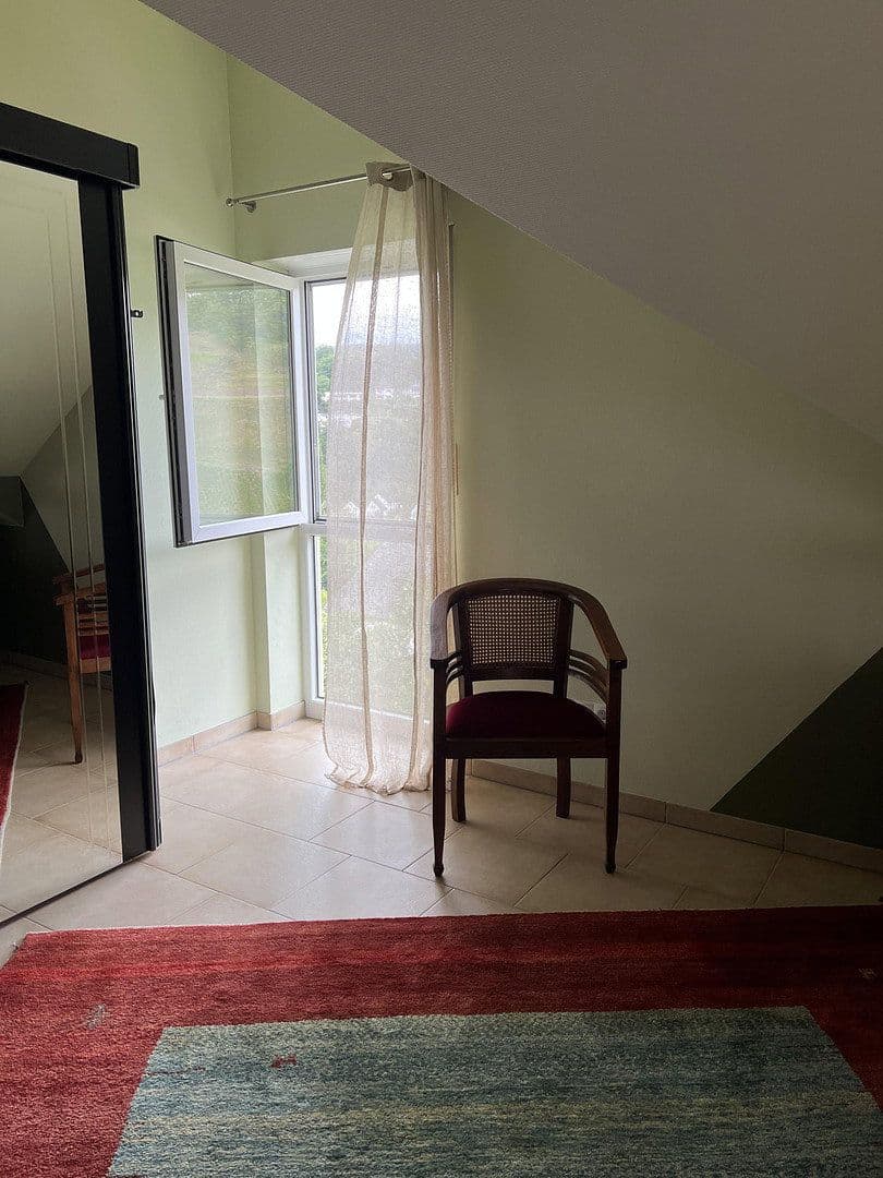 Predaj domu 143 m², pozemok 331 m², Obernhof, Porýnie-Falcko Predaj domu 143 m², pozemok 331 m², Obernhof, Porýnie-Falcko