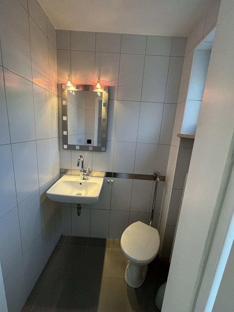 Prenájom domu 150 m², pozemok 402 m², Eckental, Bavorsko Prenájom domu 150 m², pozemok 402 m², Eckental, Bavorsko