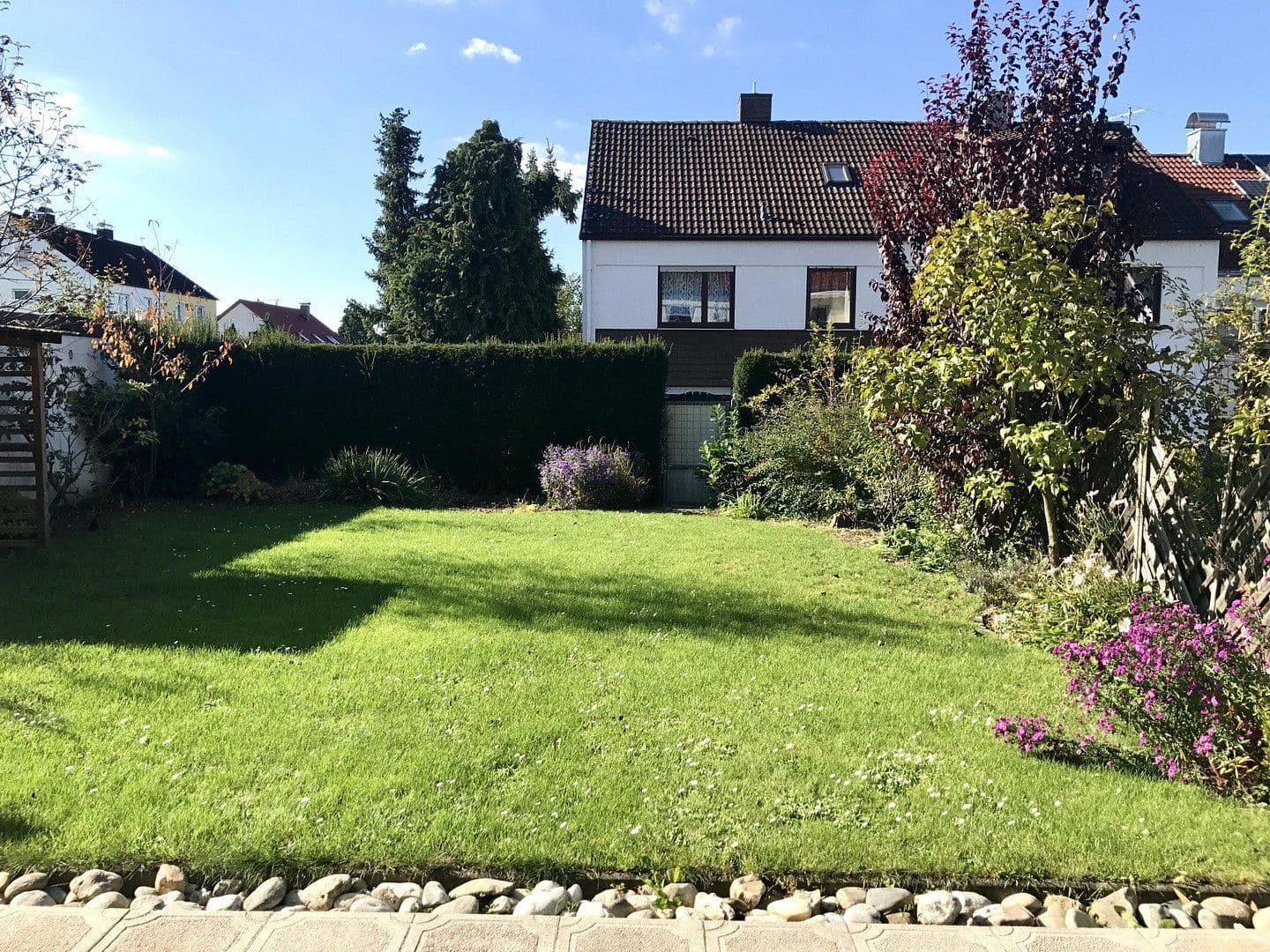 Prenájom domu 150 m², pozemok 402 m², Eckental, Bavorsko Prenájom domu 150 m², pozemok 402 m², Eckental, Bavorsko