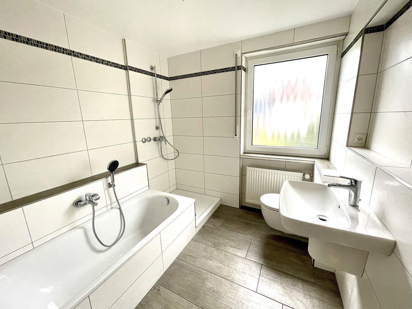 Prenájom domu 150 m², pozemok 402 m², Eckental, Bavorsko Prenájom domu 150 m², pozemok 402 m², Eckental, Bavorsko