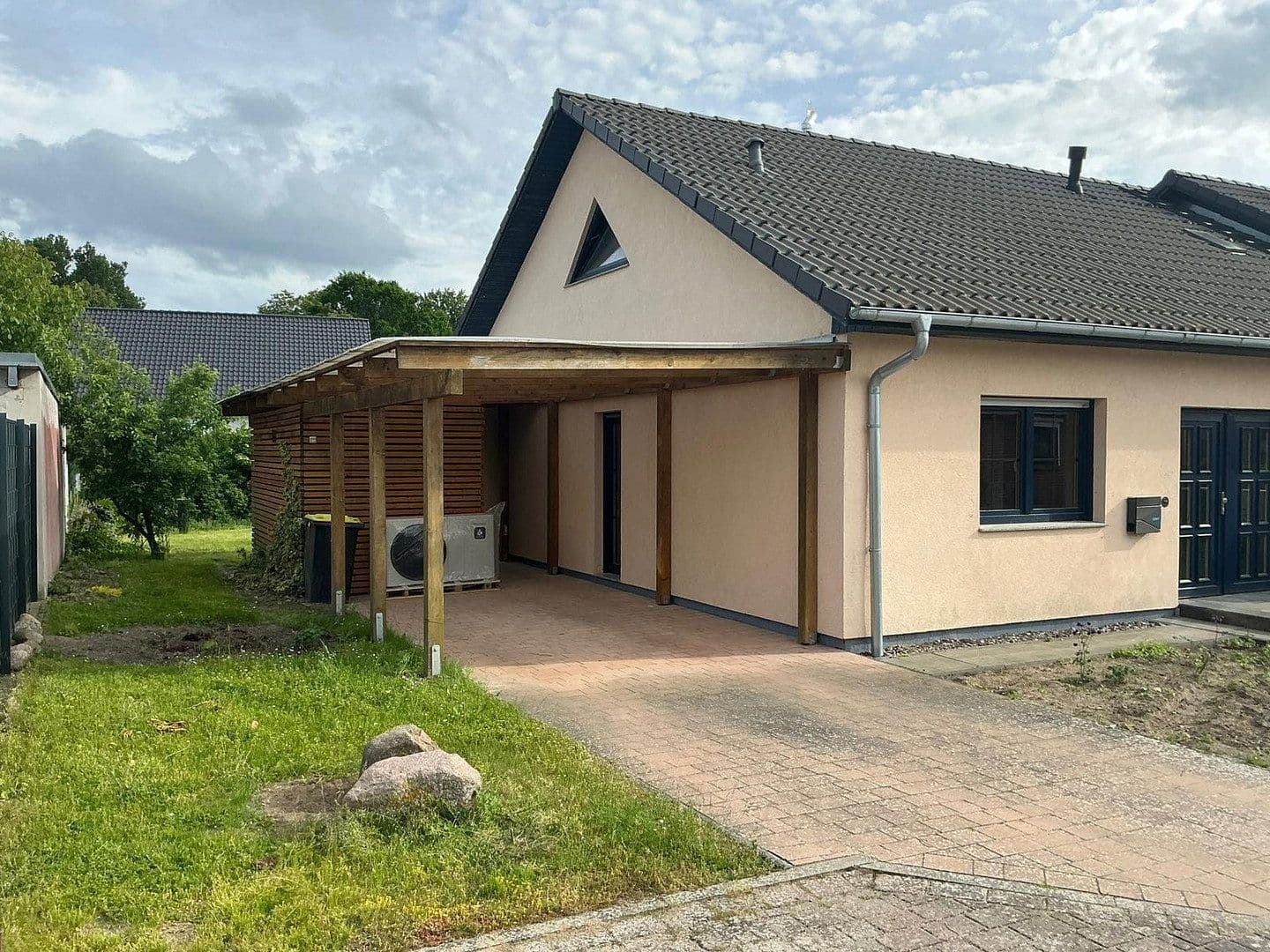 Predaj domu 100 m², pozemok 494 m², Jabel, Meklenbursko-Predpomoransko Predaj domu 100 m², pozemok 494 m², Jabel, Meklenbursko-Predpomoransko