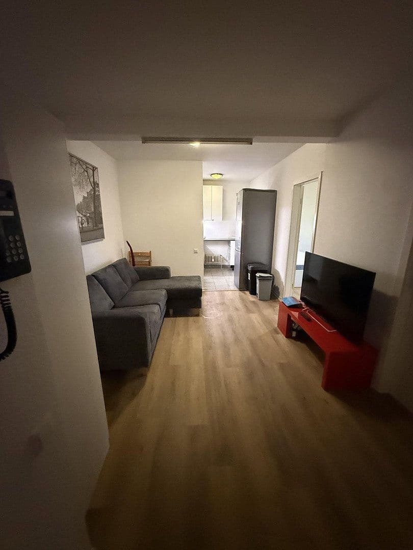 Prenájom bytu 60 m², Luxemburger Str. 124, Köln, Severné Porýnie - Westfálsko Prenájom bytu 60 m², Luxemburger Str. 124, Köln, Severné Porýnie - Westfálsko