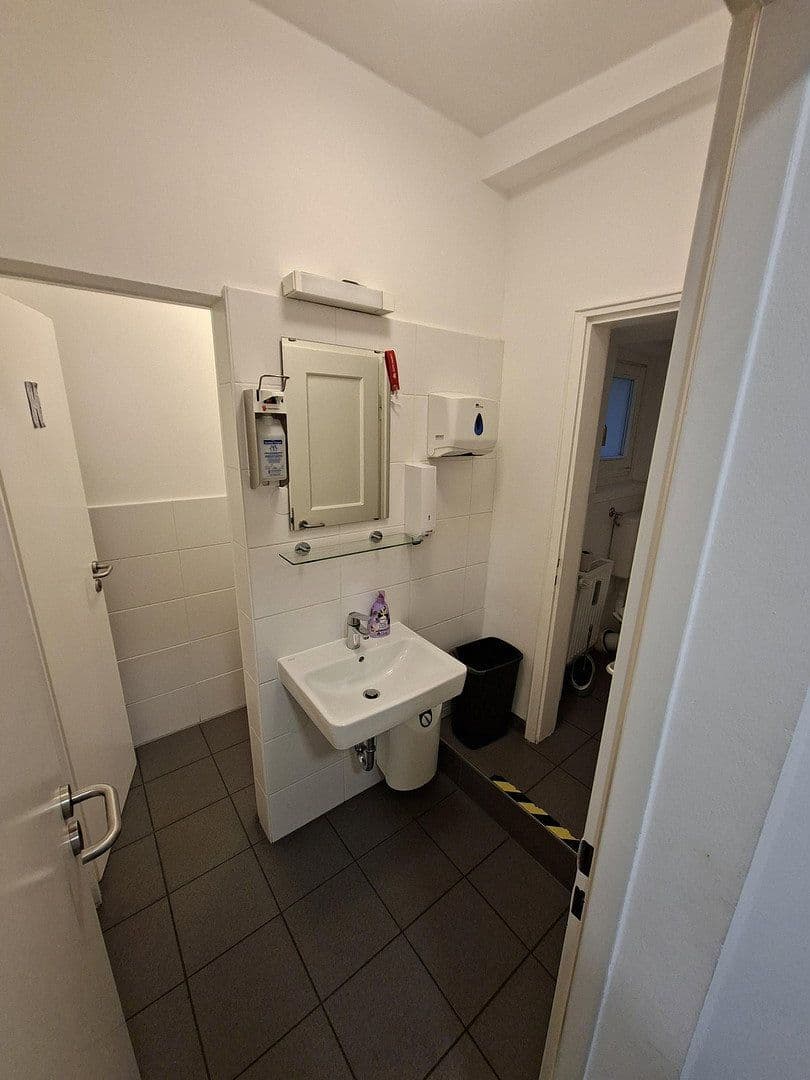 Prenájom kancelárie 271 m², Luisenstr. 1, München, Bavorsko Prenájom kancelárie 271 m², Luisenstr. 1, München, Bavorsko