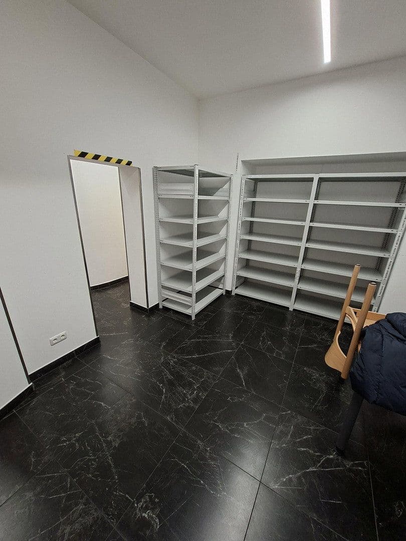 Prenájom kancelárie 271 m², Luisenstr. 1, München, Bavorsko Prenájom kancelárie 271 m², Luisenstr. 1, München, Bavorsko