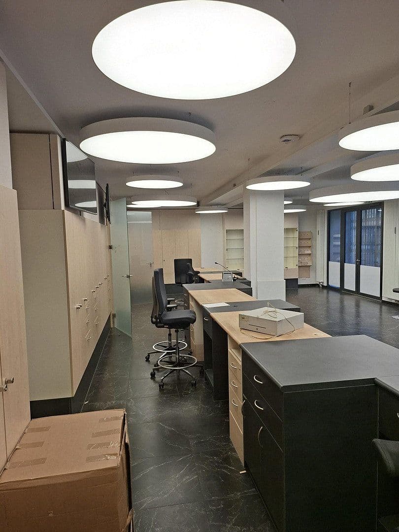 Prenájom kancelárie 271 m², Luisenstr. 1, München, Bavorsko Prenájom kancelárie 271 m², Luisenstr. 1, München, Bavorsko