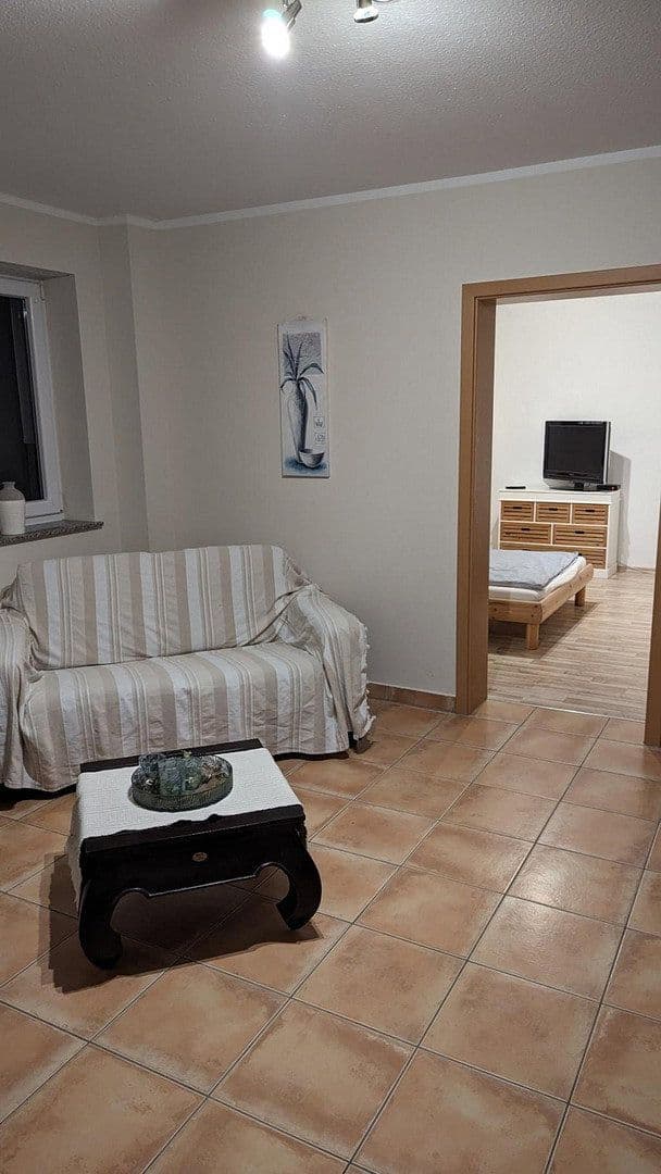 Prenájom bytu 2-izbový 60 m², Fenner Straße 5a, Saarbrücken, Sársko Prenájom bytu 2-izbový 60 m², Fenner Straße 5a, Saarbrücken, Sársko