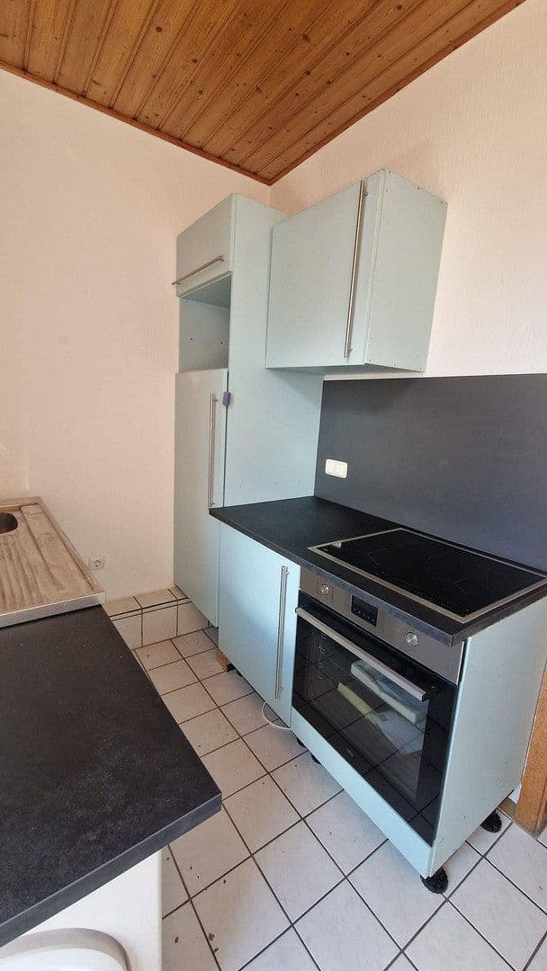 Prenájom bytu 1-izbový 30 m², Trier, Porýnie-Falcko Prenájom bytu 1-izbový 30 m², Trier, Porýnie-Falcko