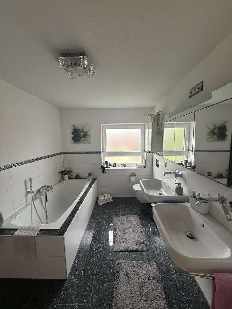 Predaj domu 146 m², pozemok 369 m², Danziger Straße 24, Heilbronn, Bádensko-Wurttembersko Predaj domu 146 m², pozemok 369 m², Danziger Straße 24, Heilbronn, Bádensko-Wurttembersko