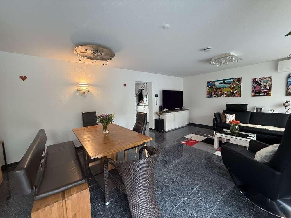 Predaj domu 146 m², pozemok 369 m², Danziger Straße 24, Heilbronn, Bádensko-Wurttembersko Predaj domu 146 m², pozemok 369 m², Danziger Straße 24, Heilbronn, Bádensko-Wurttembersko