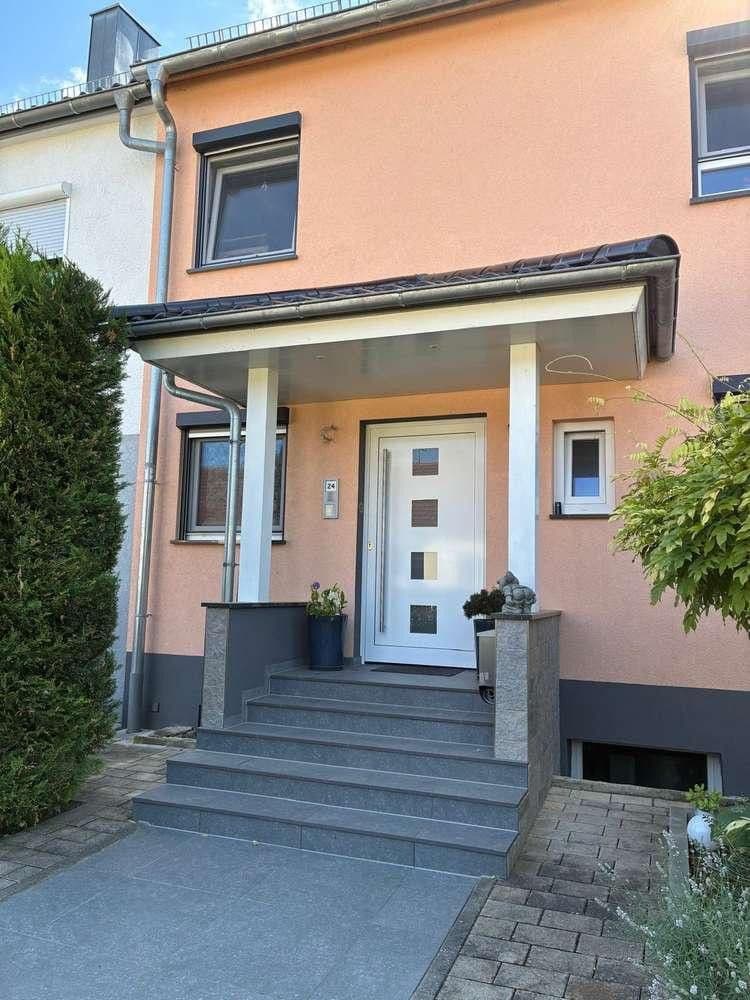 Predaj domu 146 m², pozemok 369 m², Danziger Straße 24, Heilbronn, Bádensko-Wurttembersko Predaj domu 146 m², pozemok 369 m², Danziger Straße 24, Heilbronn, Bádensko-Wurttembersko