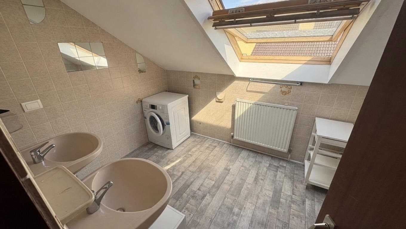 Predaj bytu 2-izbový 62 m², Rilkestraße 37, Reutlingen, Bádensko-Wurttembersko Predaj bytu 2-izbový 62 m², Rilkestraße 37, Reutlingen, Bádensko-Wurttembersko