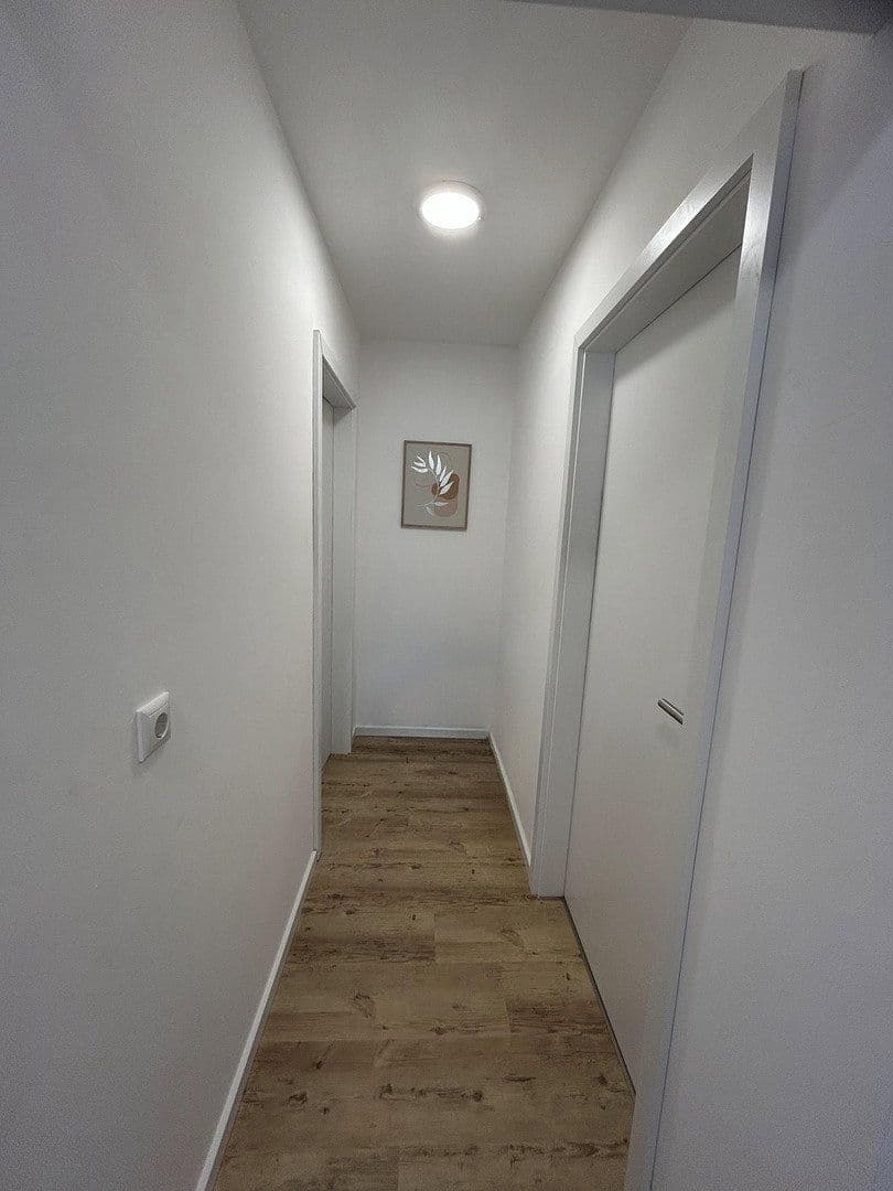Prenájom bytu 7-izbový 170 m², Pfungstadt, Hesensko Prenájom bytu 7-izbový 170 m², Pfungstadt, Hesensko