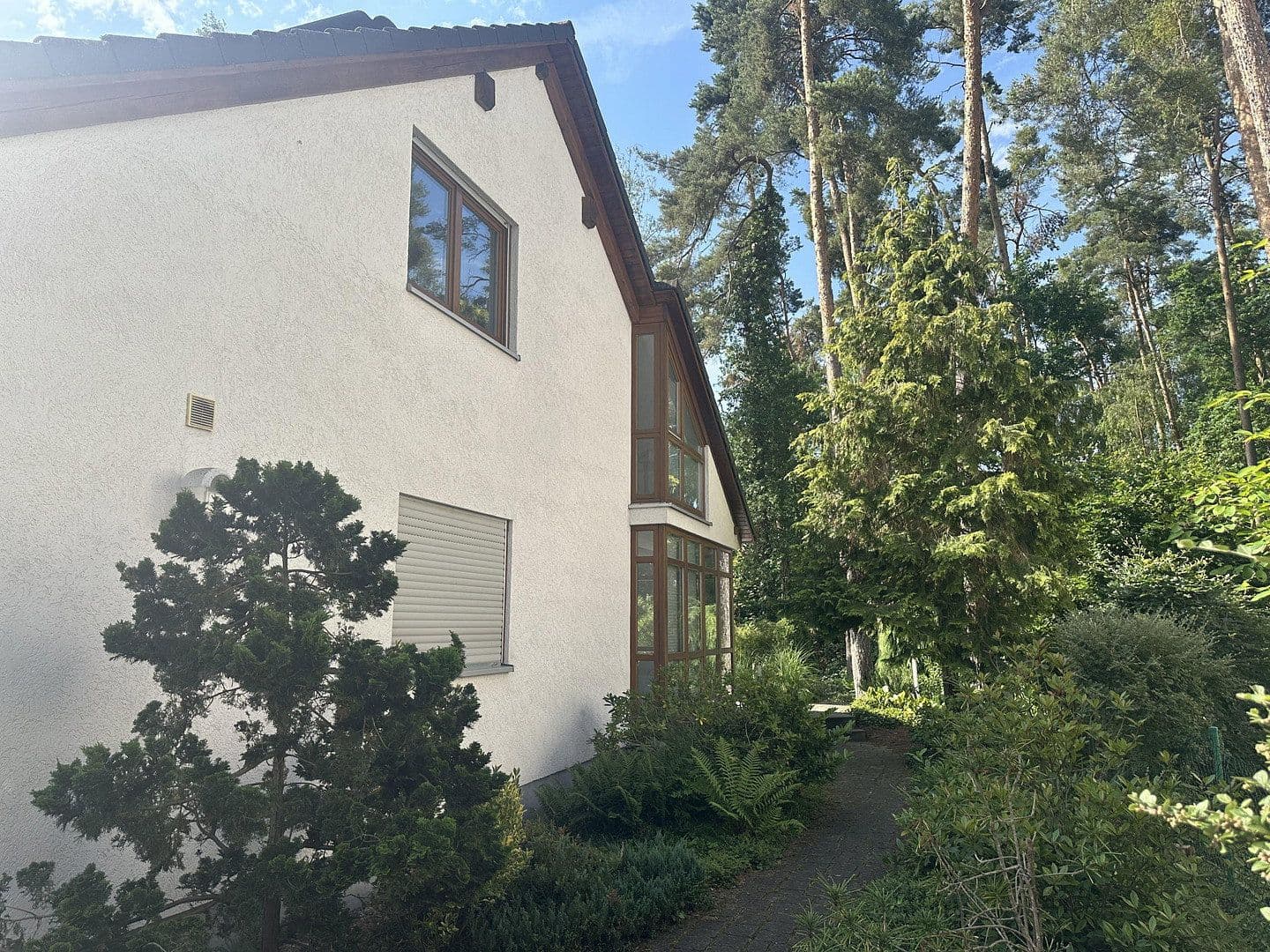 Predaj domu 193 m², pozemok 426 m², Erlangen, Bavorsko Predaj domu 193 m², pozemok 426 m², Erlangen, Bavorsko