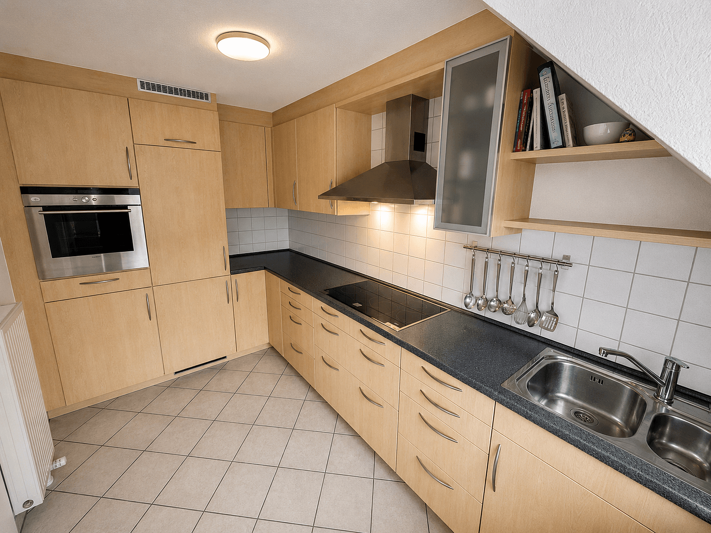 Prenájom bytu 3-izbový 84 m², Leinfelden-Echterdingen, Bádensko-Wurttembersko Prenájom bytu 3-izbový 84 m², Leinfelden-Echterdingen, Bádensko-Wurttembersko