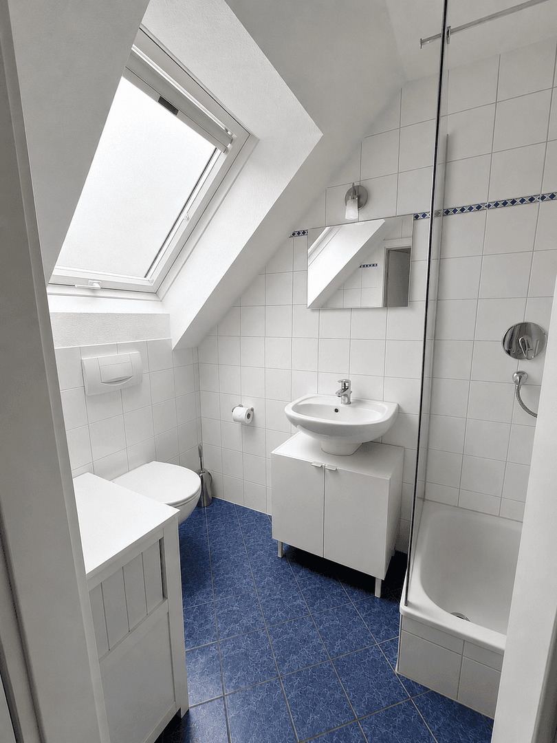 Prenájom bytu 3-izbový 84 m², Leinfelden-Echterdingen, Bádensko-Wurttembersko Prenájom bytu 3-izbový 84 m², Leinfelden-Echterdingen, Bádensko-Wurttembersko