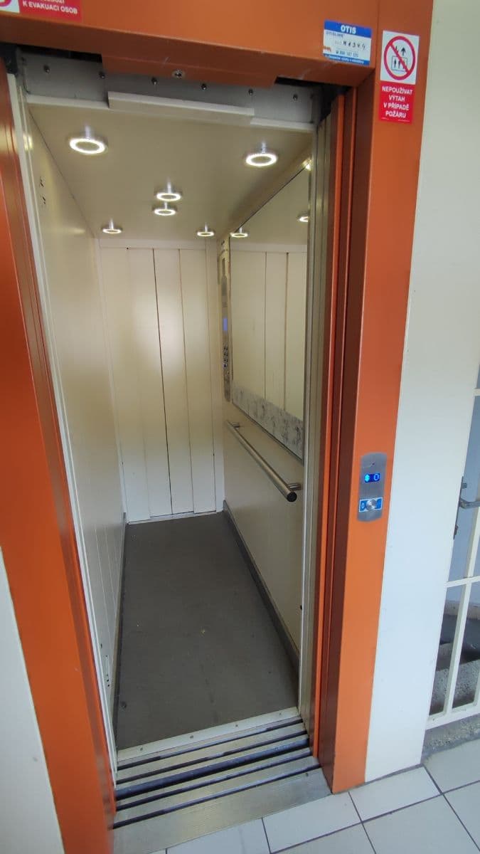 Predaj bytu 3-izbový 68 m², Arbesova, Ostrava, Moravskoslezský kraj Predaj bytu 3-izbový 68 m², Arbesova, Ostrava, Moravskoslezský kraj