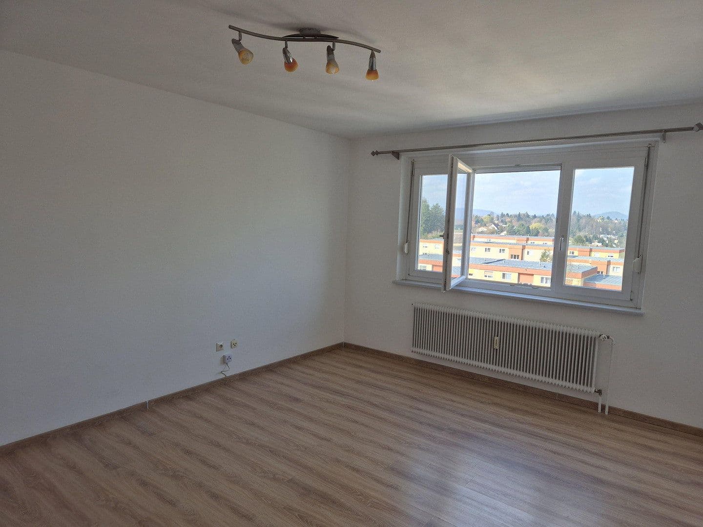 Prenájom bytu 2-izbový 45 m², Berliner Ring 61, Graz, Štajersko Prenájom bytu 2-izbový 45 m², Berliner Ring 61, Graz, Štajersko