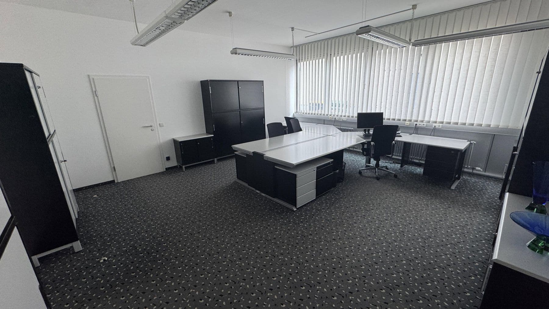 Prenájom kancelárie 210 m², Bürgermeister Graf Ring, Geretsried, Gelting, Bavorsko Prenájom kancelárie 210 m², Bürgermeister Graf Ring, Geretsried, Gelting, Bavorsko