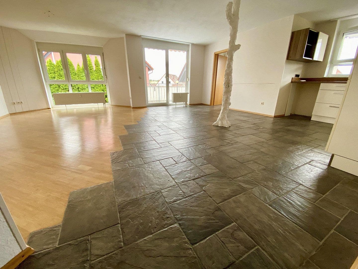 Predaj bytu 3-izbový 91 m², Im Löwengarten 14, Pfedelbach, Bádensko-Wurttembersko Predaj bytu 3-izbový 91 m², Im Löwengarten 14, Pfedelbach, Bádensko-Wurttembersko