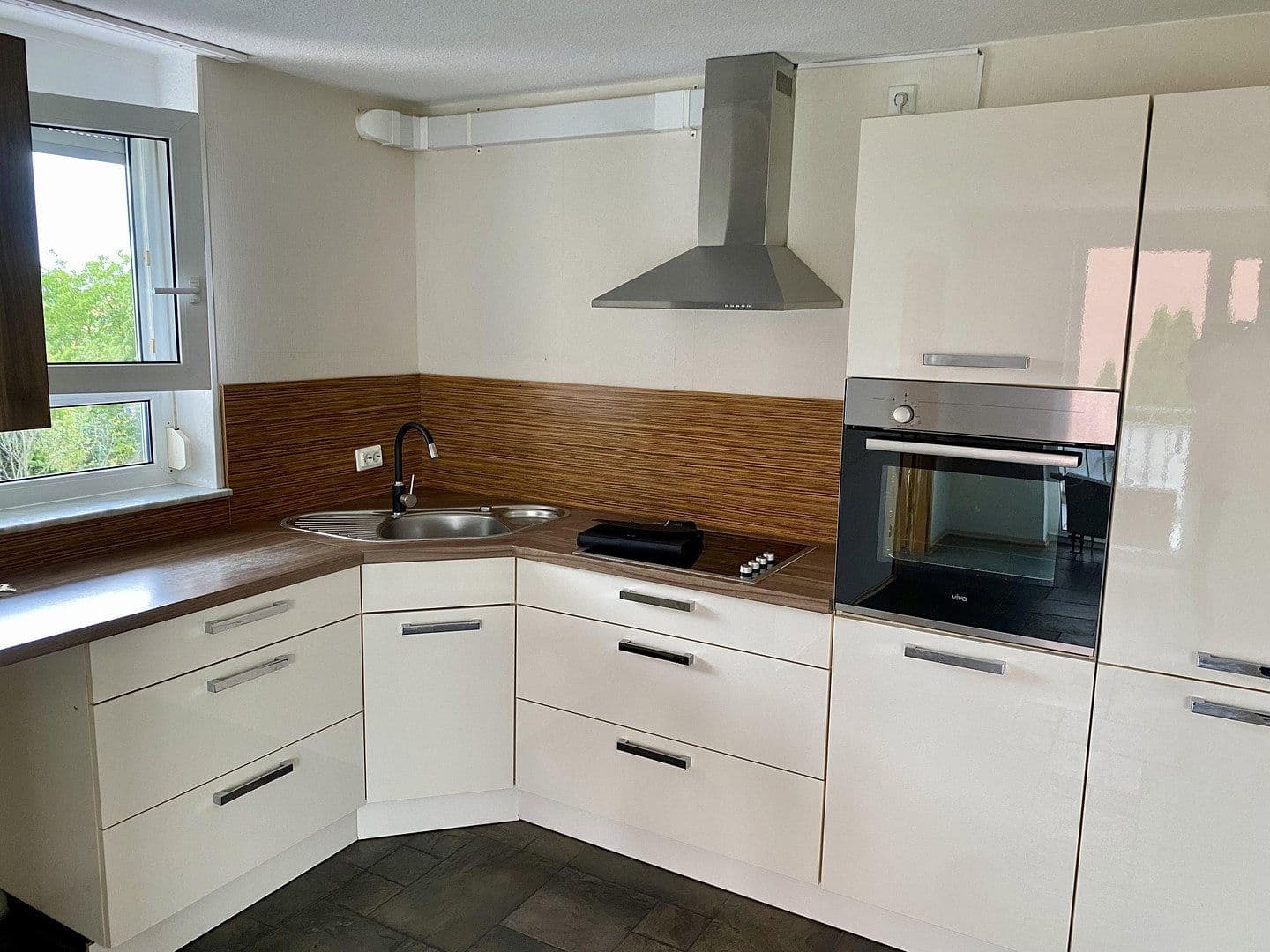 Predaj bytu 3-izbový 91 m², Im Löwengarten 14, Pfedelbach, Bádensko-Wurttembersko Predaj bytu 3-izbový 91 m², Im Löwengarten 14, Pfedelbach, Bádensko-Wurttembersko