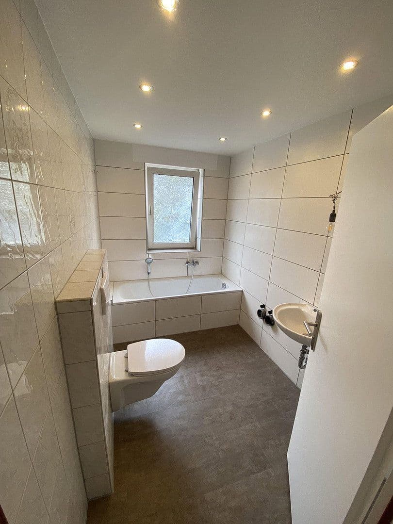 Prenájom bytu 3-izbový 71 m², Bretzenheim, Porýnie-Falcko Prenájom bytu 3-izbový 71 m², Bretzenheim, Porýnie-Falcko