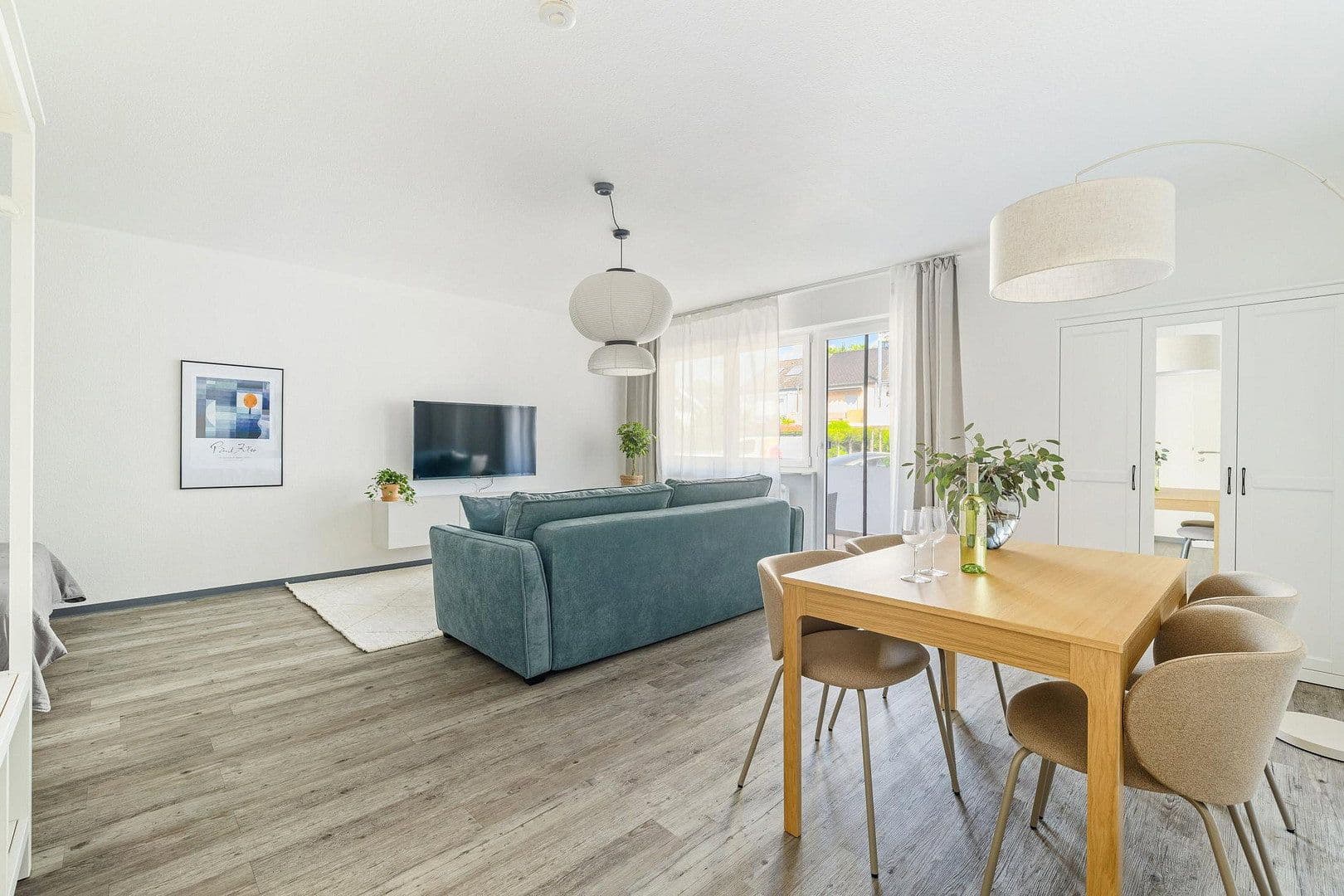 Prenájom bytu 1-izbový 54 m², Görlitzer Str. 2, Hochheim, Hesensko Prenájom bytu 1-izbový 54 m², Görlitzer Str. 2, Hochheim, Hesensko