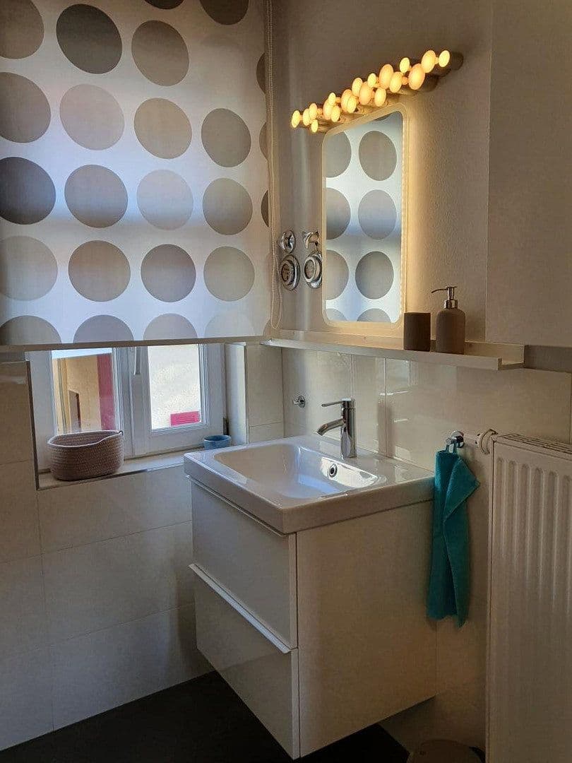 Prenájom bytu 2-izbový 42 m², Wiesbaden, Hesensko Prenájom bytu 2-izbový 42 m², Wiesbaden, Hesensko