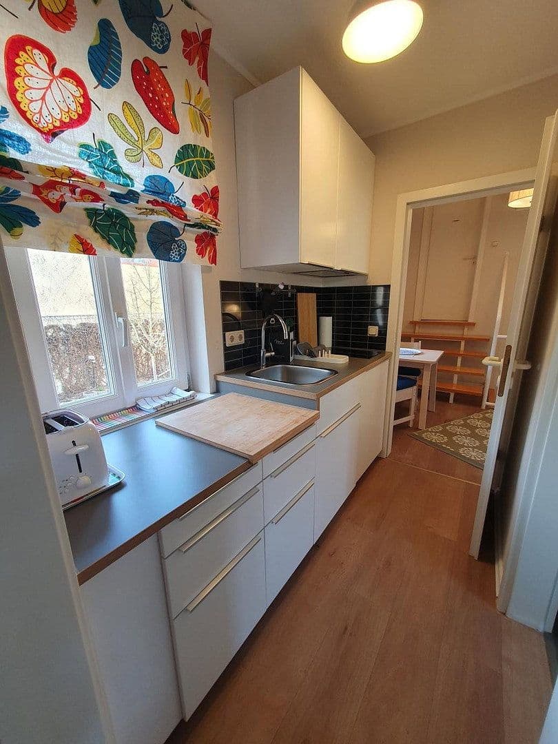 Prenájom bytu 2-izbový 42 m², Wiesbaden, Hesensko Prenájom bytu 2-izbový 42 m², Wiesbaden, Hesensko