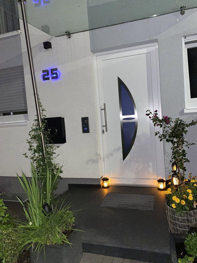 Predaj domu 142 m², pozemok 246 m², Krefeld, Severné Porýnie - Westfálsko Predaj domu 142 m², pozemok 246 m², Krefeld, Severné Porýnie - Westfálsko