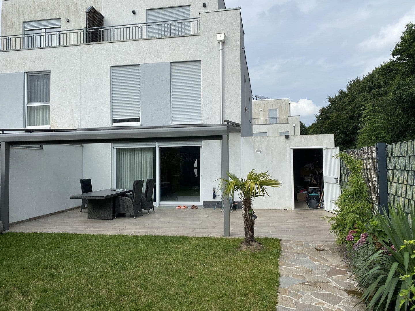 Predaj domu 142 m², pozemok 246 m², Krefeld, Severné Porýnie - Westfálsko Predaj domu 142 m², pozemok 246 m², Krefeld, Severné Porýnie - Westfálsko