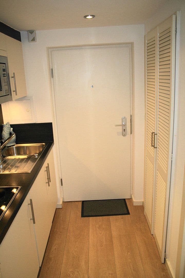 Prenájom bytu 1-izbový 30 m², Haidhauserstr. 9, München, Bavorsko Prenájom bytu 1-izbový 30 m², Haidhauserstr. 9, München, Bavorsko