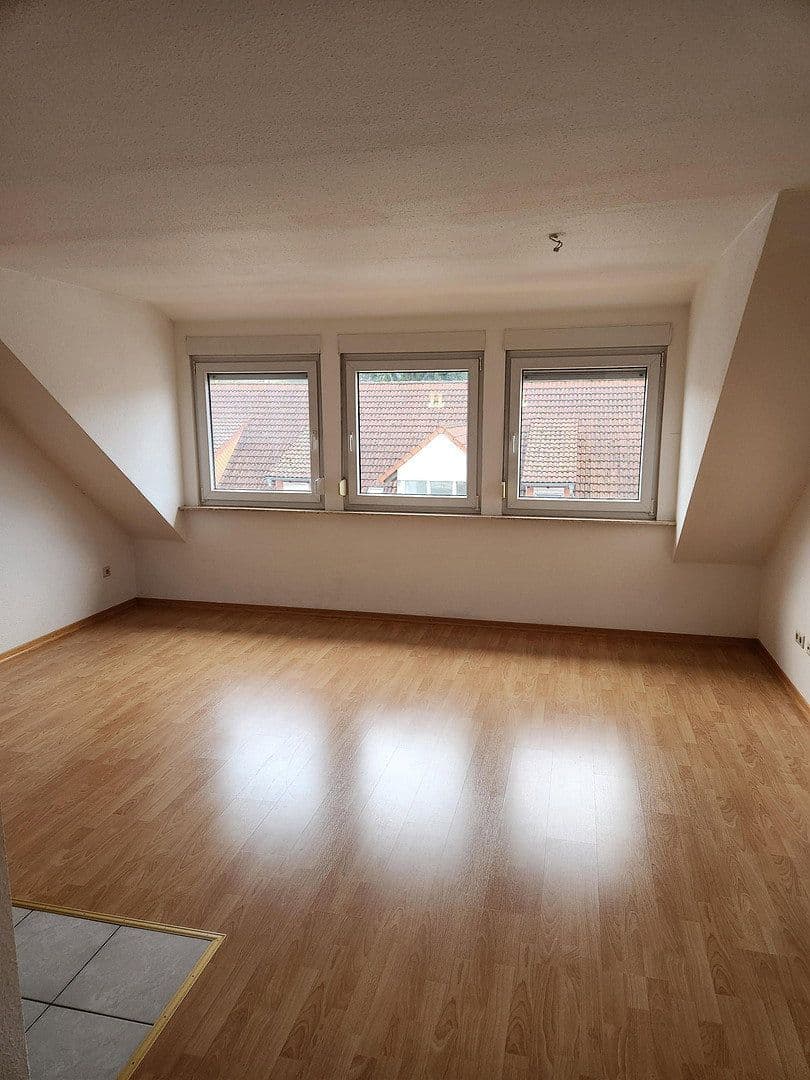 Prenájom bytu 2-izbový 42 m², Hauptstraße 62, Mühlhausen, Bádensko-Wurttembersko Prenájom bytu 2-izbový 42 m², Hauptstraße 62, Mühlhausen, Bádensko-Wurttembersko