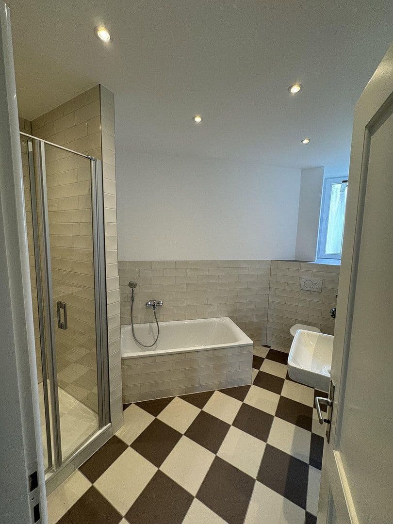 Prenájom bytu 2-izbový 61 m², Stadelmannstraße 47, Bayern - Aschaffenburg, Bavorsko Prenájom bytu 2-izbový 61 m², Stadelmannstraße 47, Bayern - Aschaffenburg, Bavorsko