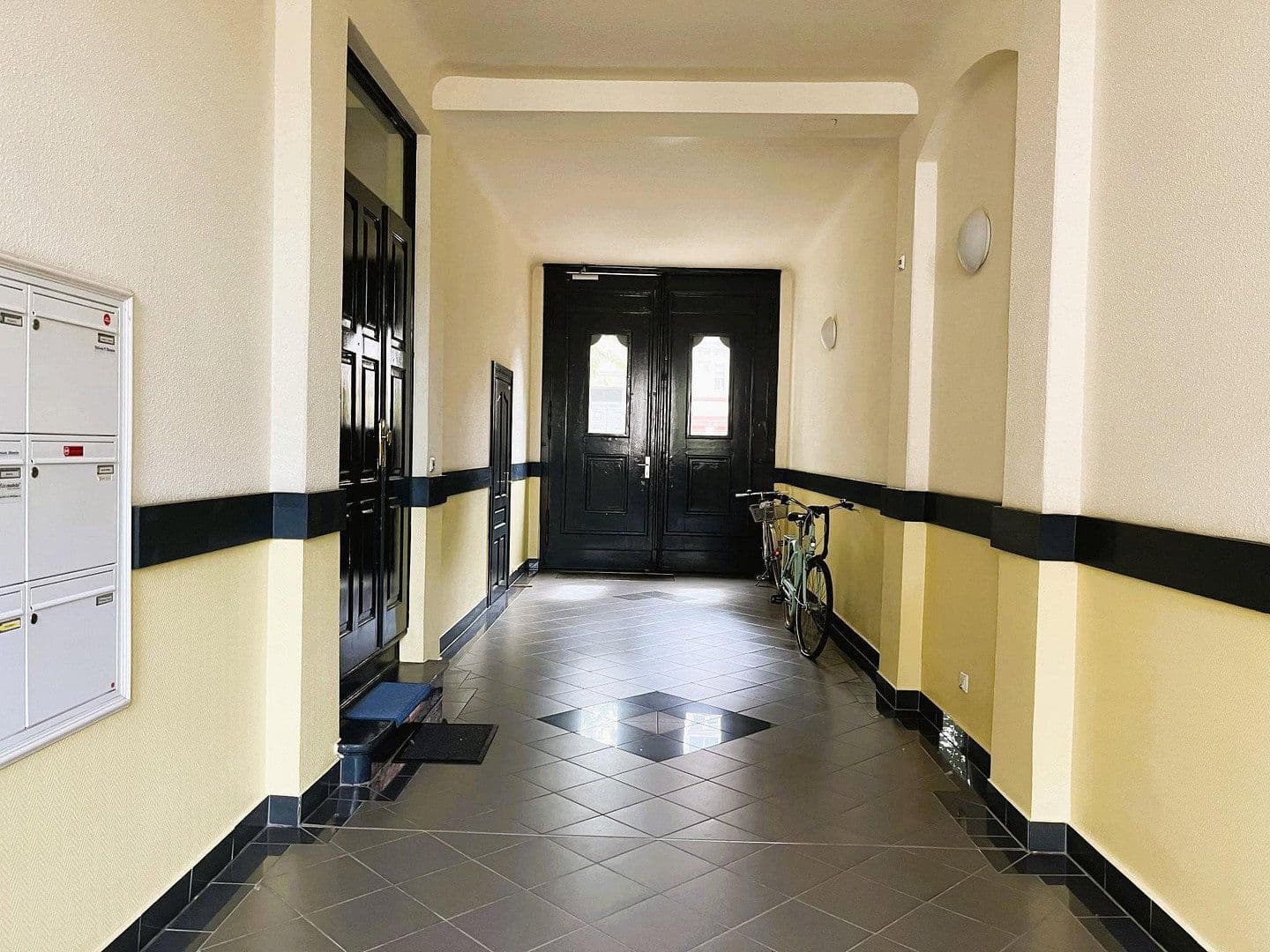 Prenájom bytu 3-izbový 112 m², Potsdam, Brandenbursko Prenájom bytu 3-izbový 112 m², Potsdam, Brandenbursko