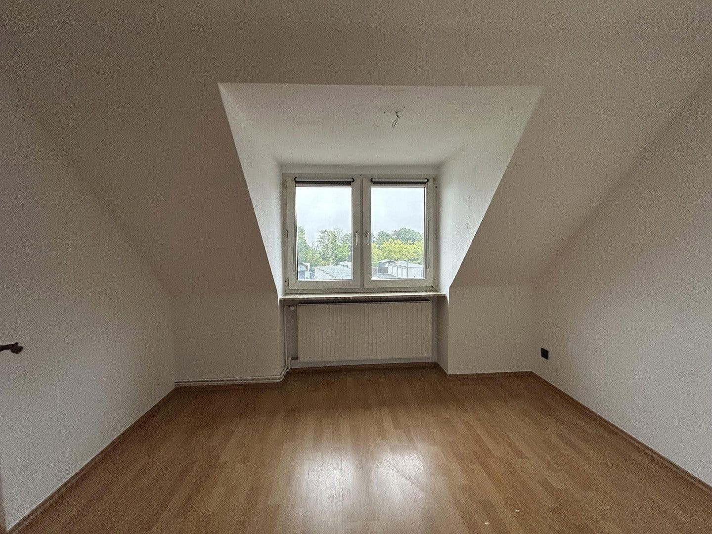 Prenájom bytu 3-izbový 65 m², Velbert, Severné Porýnie - Westfálsko Prenájom bytu 3-izbový 65 m², Velbert, Severné Porýnie - Westfálsko