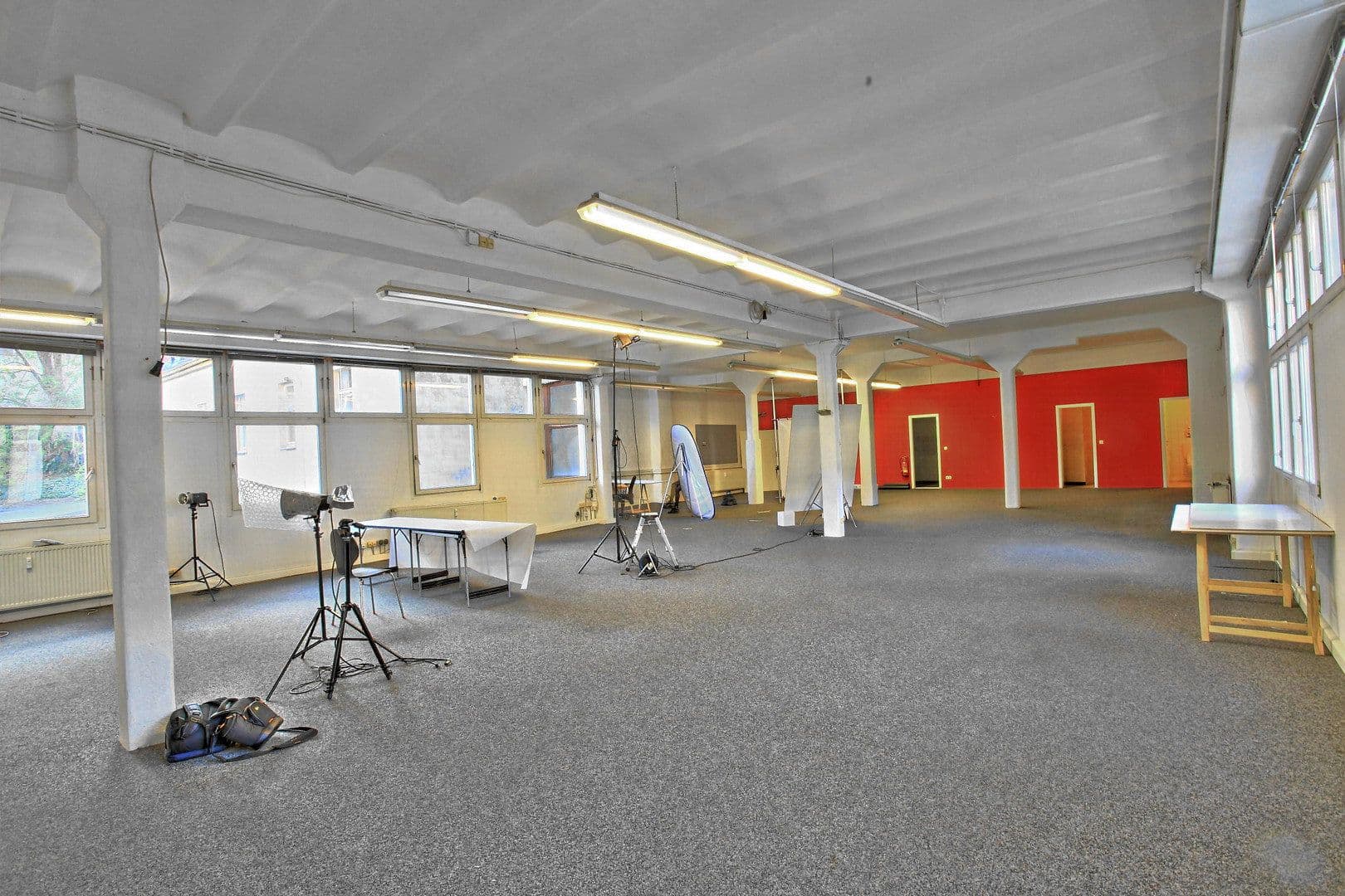 Prenájom kancelárie 220 m², Wuppertal, Severné Porýnie - Westfálsko Prenájom kancelárie 220 m², Wuppertal, Severné Porýnie - Westfálsko