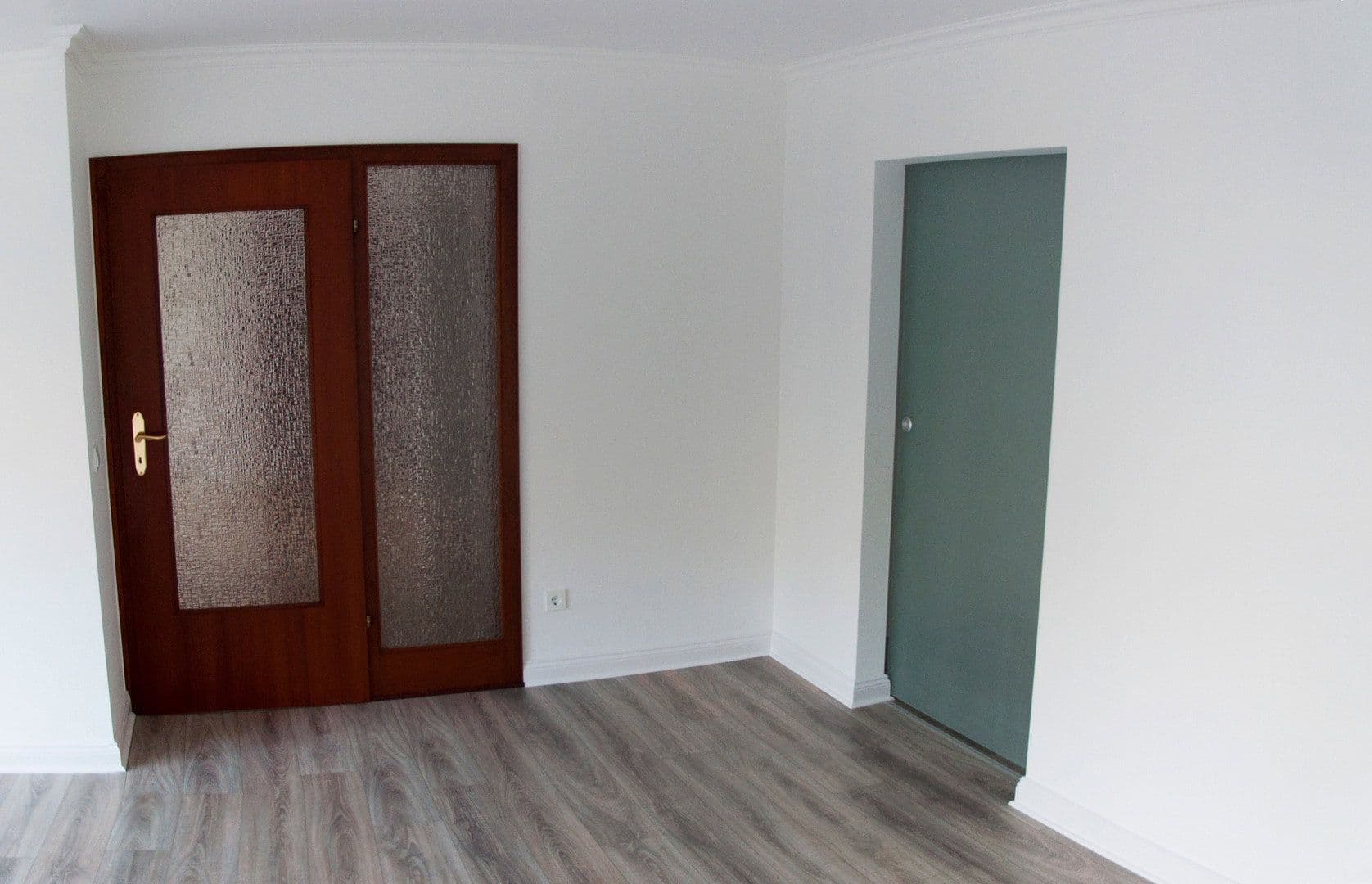 Prenájom bytu 3-izbový 87 m², Rösrath, Severné Porýnie - Westfálsko Prenájom bytu 3-izbový 87 m², Rösrath, Severné Porýnie - Westfálsko