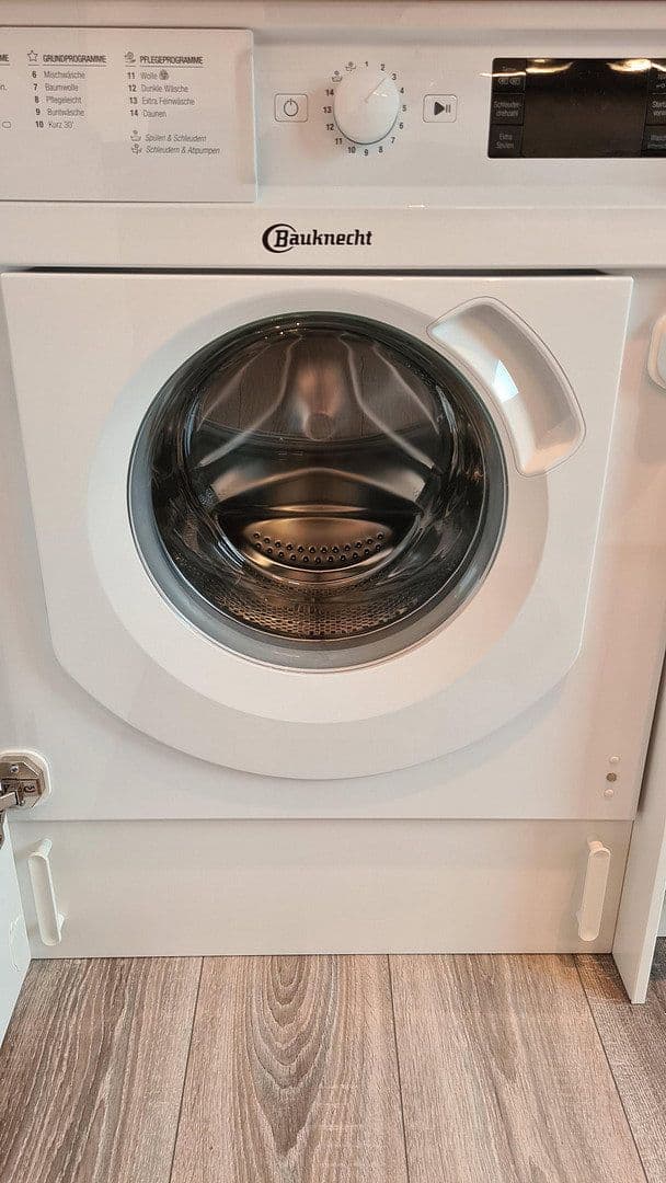 Prenájom bytu 3-izbový 87 m², Rösrath, Severné Porýnie - Westfálsko Prenájom bytu 3-izbový 87 m², Rösrath, Severné Porýnie - Westfálsko