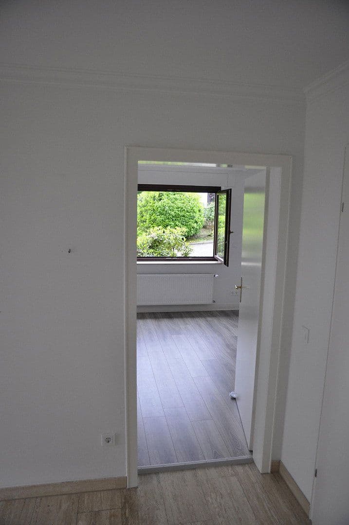 Prenájom bytu 3-izbový 87 m², Rösrath, Severné Porýnie - Westfálsko Prenájom bytu 3-izbový 87 m², Rösrath, Severné Porýnie - Westfálsko